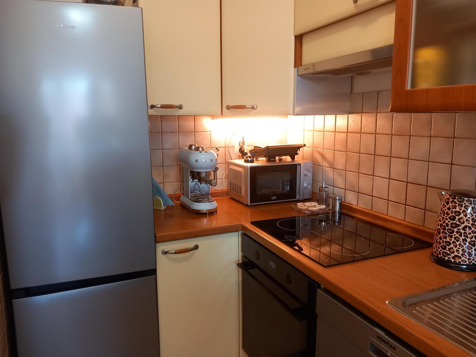 Harmony - Pleasant And Comfortable Place With A Balcony And A Secured Garage Lägenhet Split